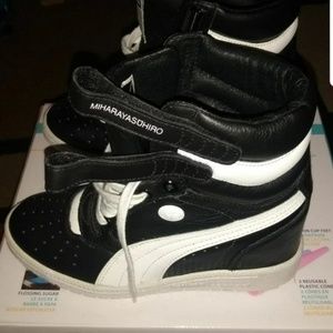 womans puma sneaker wedge